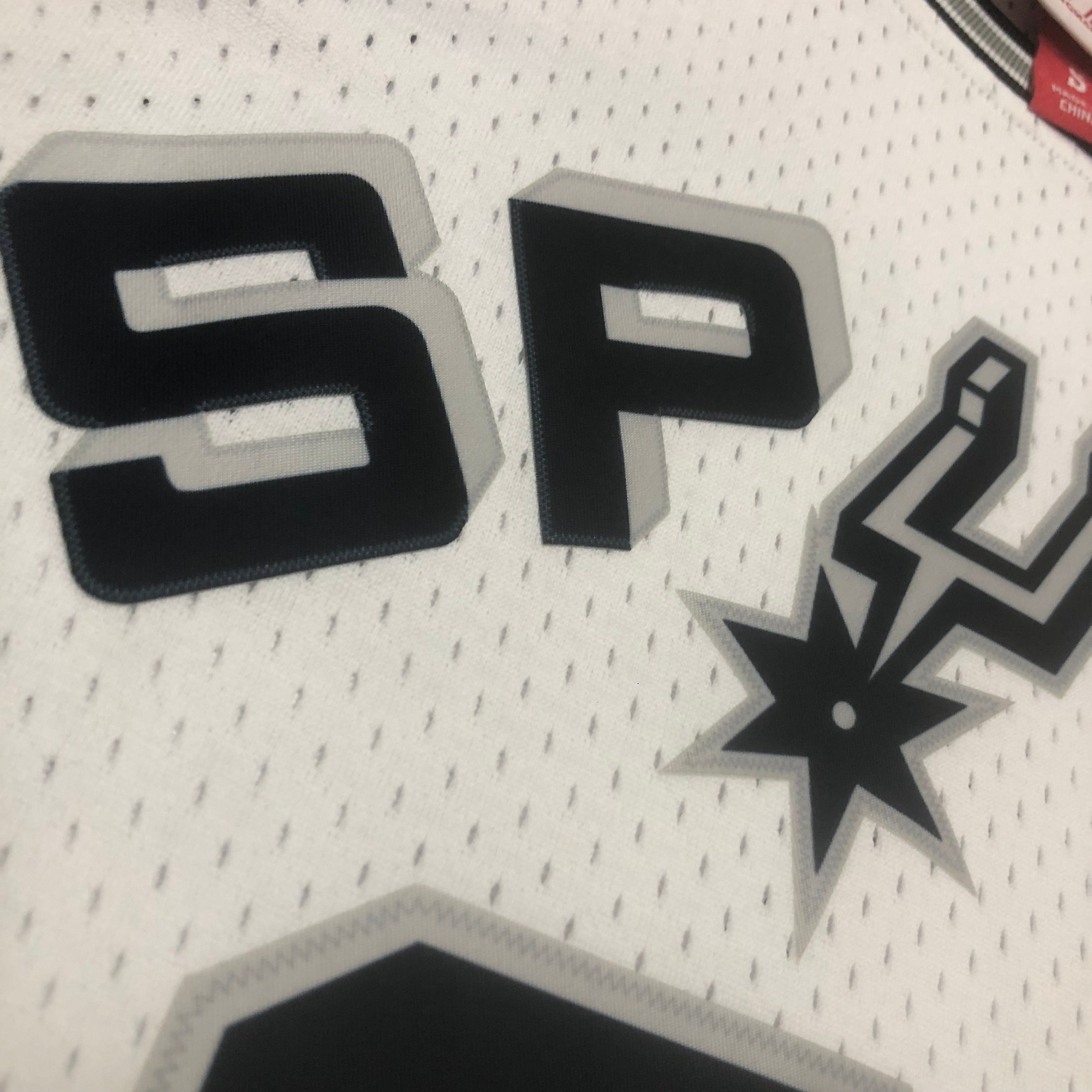 1998-99 San Antonio Spurs (Tim Duncan) White Classics Jersey