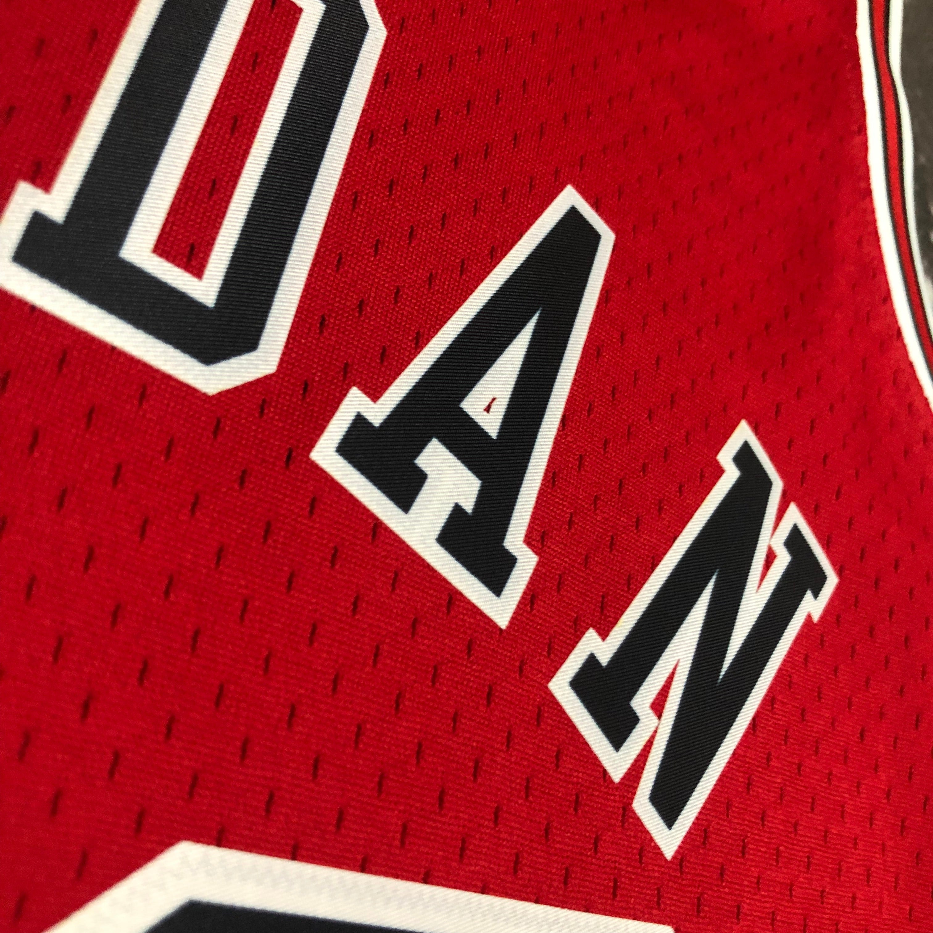 1995-96 Chicago Bulls (Michael Jordan) Red Classics Jersey